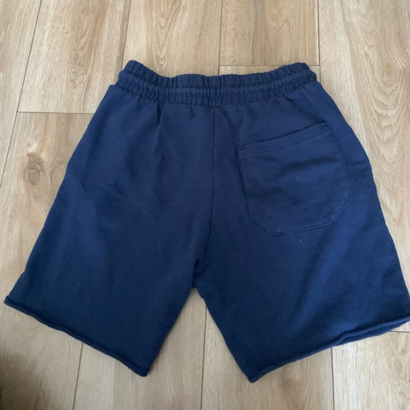 Two pairs of sweatshorts - Picture 2 of 4